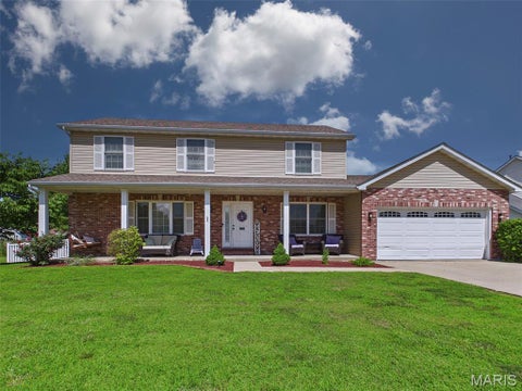 Photo of 143 Catalpa Drive, Granite City, IL 62040 (MLS # 26045753)