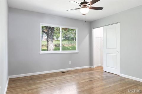 Tiny photo for 815 Ariege Drive, Creve Coeur, MO 63141 (MLS # 26011856)