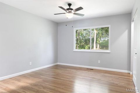 Tiny photo for 815 Ariege Drive, Creve Coeur, MO 63141 (MLS # 26011856)