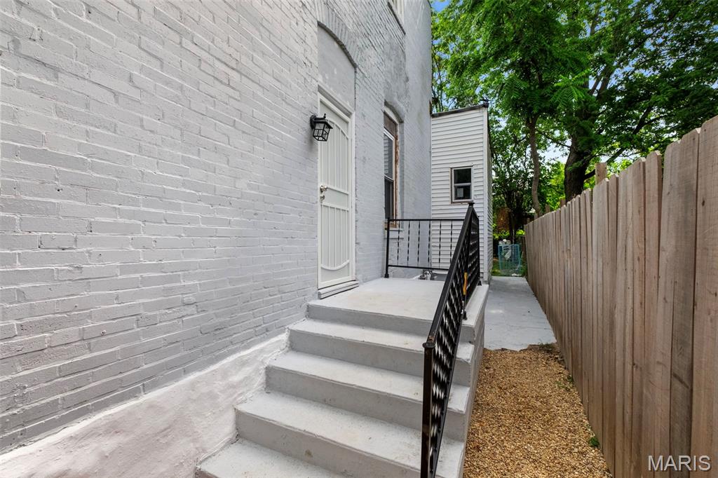 St Louis Commons Add - Residential