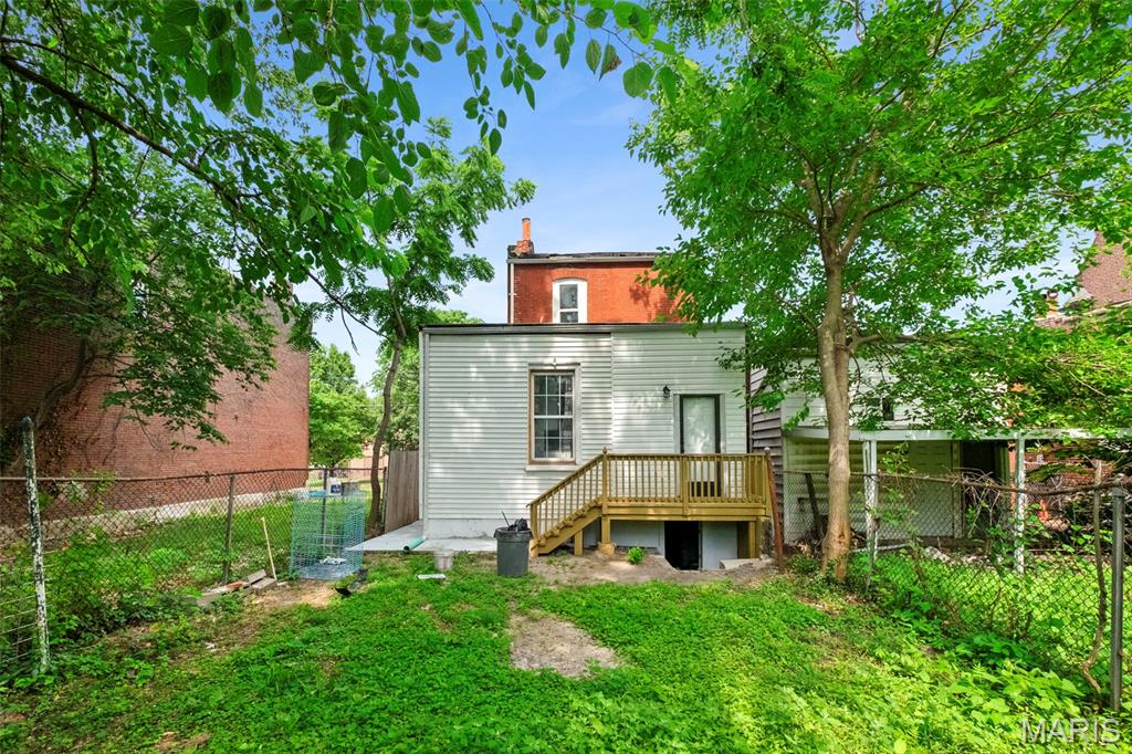 St Louis Commons Add - Residential