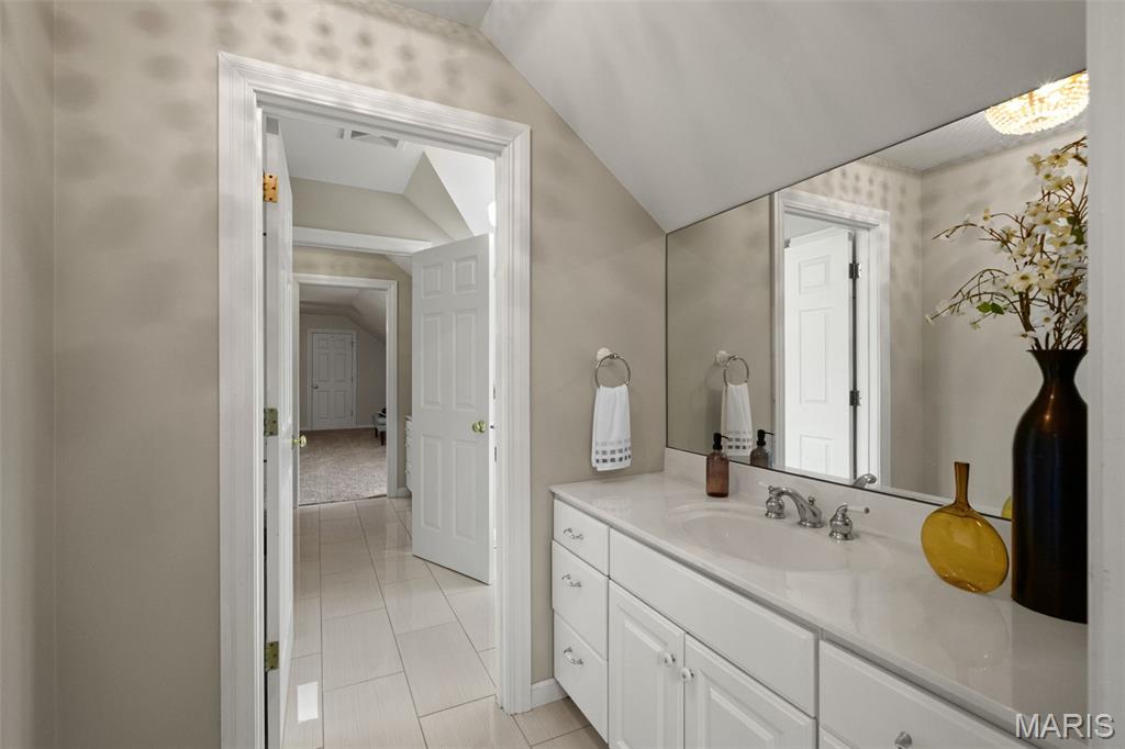 Ladue Meadows 2 - Residential