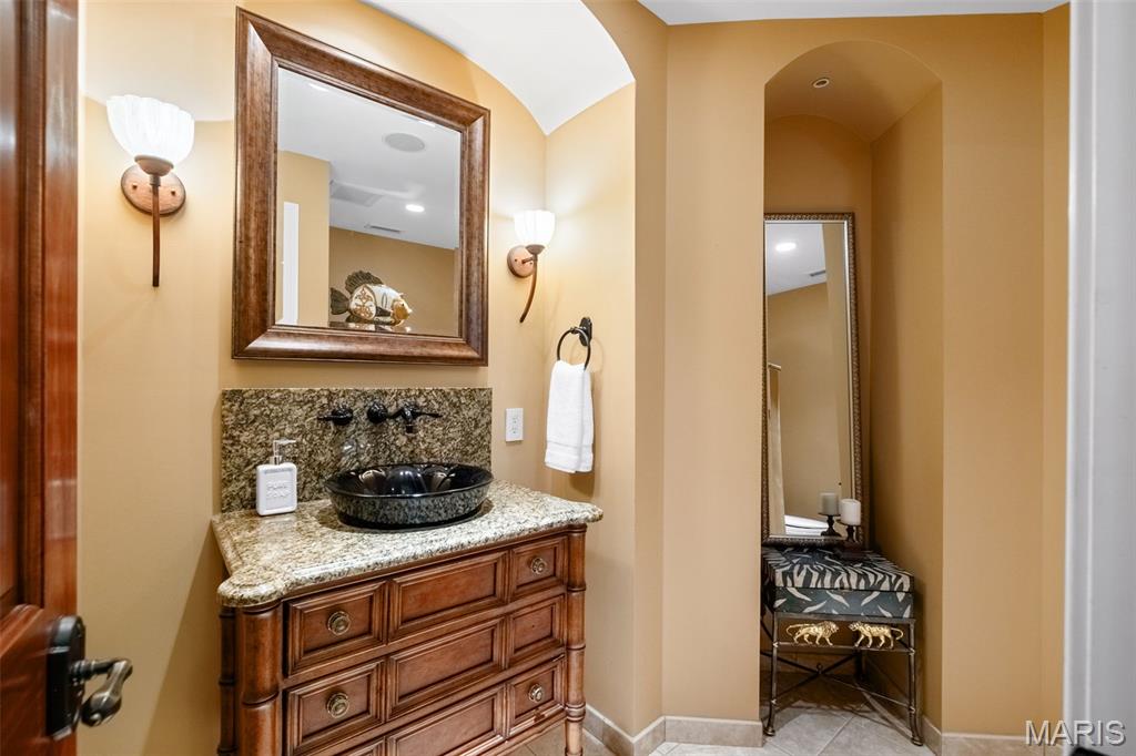 Ladue Meadows 2 - Residential