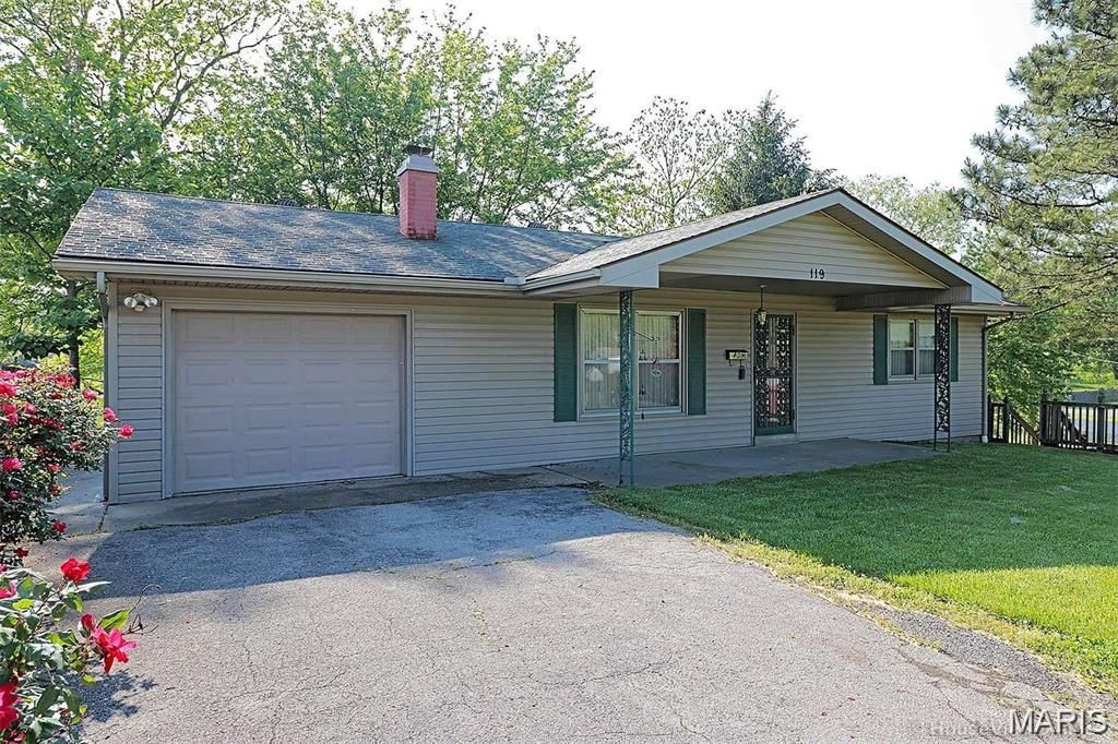 Photo of 119 Western Avenue, Scott City, MO 63780 (MLS # 25080099)