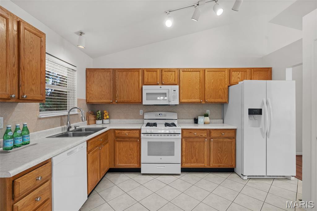 Fenton, Missouri 63026, United States, 3 Bedrooms Bedrooms, ,3 BathroomsBathrooms,Residential,Coming Soon,241696