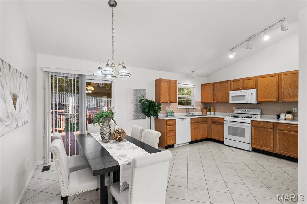 Fenton, Missouri 63026, United States, 3 Bedrooms Bedrooms, ,3 BathroomsBathrooms,Residential,Coming Soon,241696