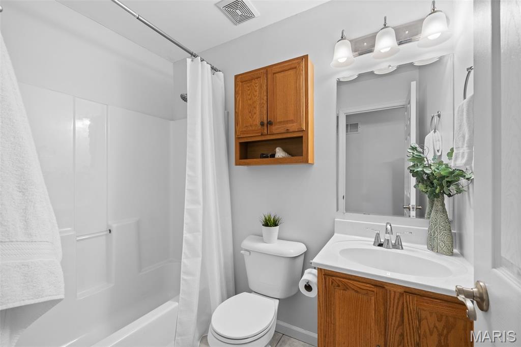 Fenton, Missouri 63026, United States, 3 Bedrooms Bedrooms, ,3 BathroomsBathrooms,Residential,Coming Soon,241696