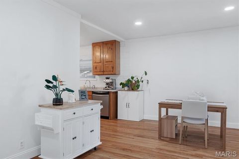 Tiny photo for 827 Cornell Avenue, Webster Groves, MO 63119 (MLS # 25065892)