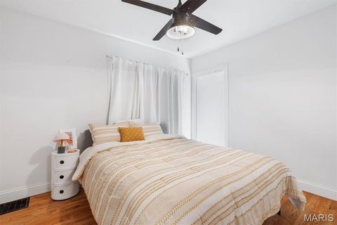 Tiny photo for 827 Cornell Avenue, Webster Groves, MO 63119 (MLS # 25065892)