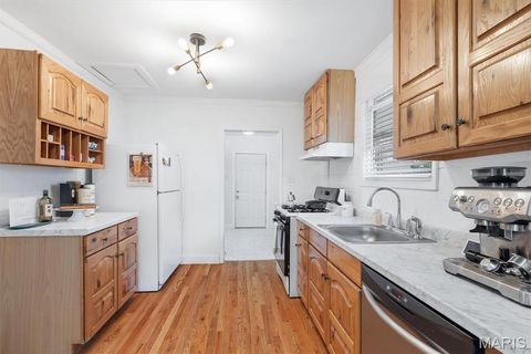 Tiny photo for 827 Cornell Avenue, Webster Groves, MO 63119 (MLS # 25065892)