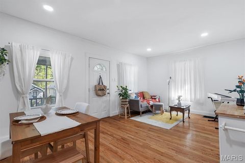 Tiny photo for 827 Cornell Avenue, Webster Groves, MO 63119 (MLS # 25065892)