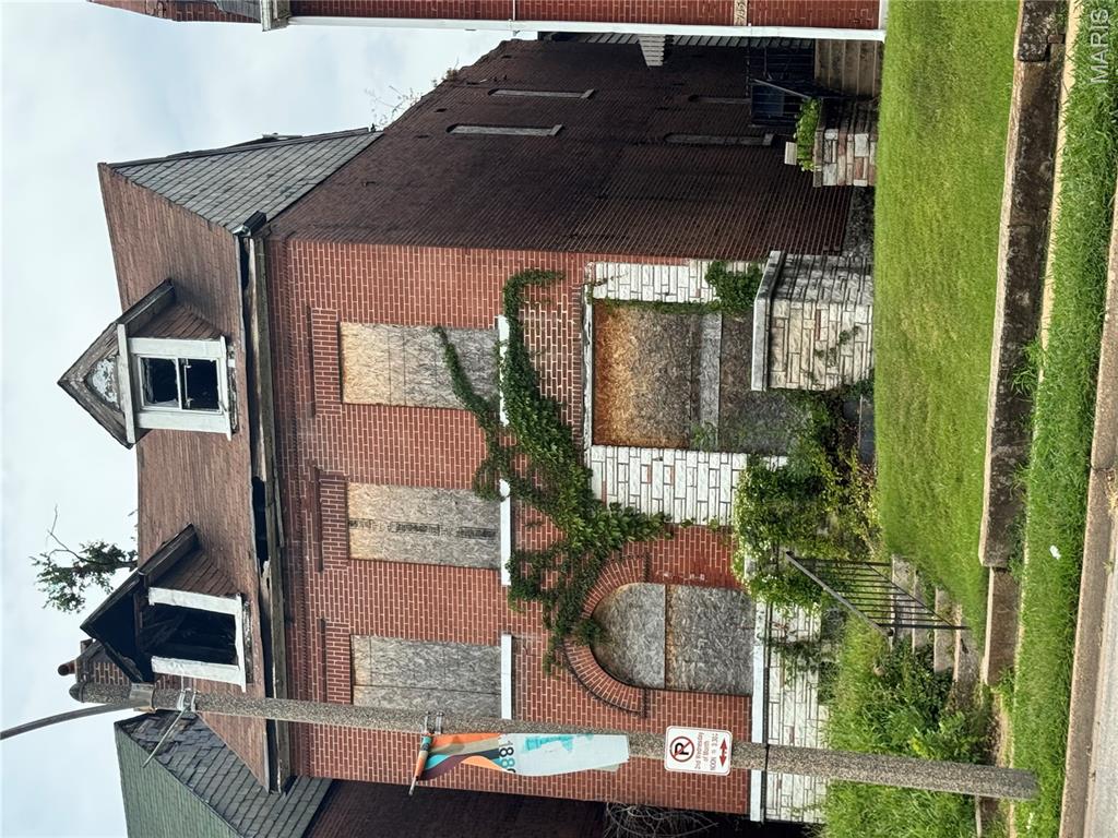 Aubert Place - Residential Income