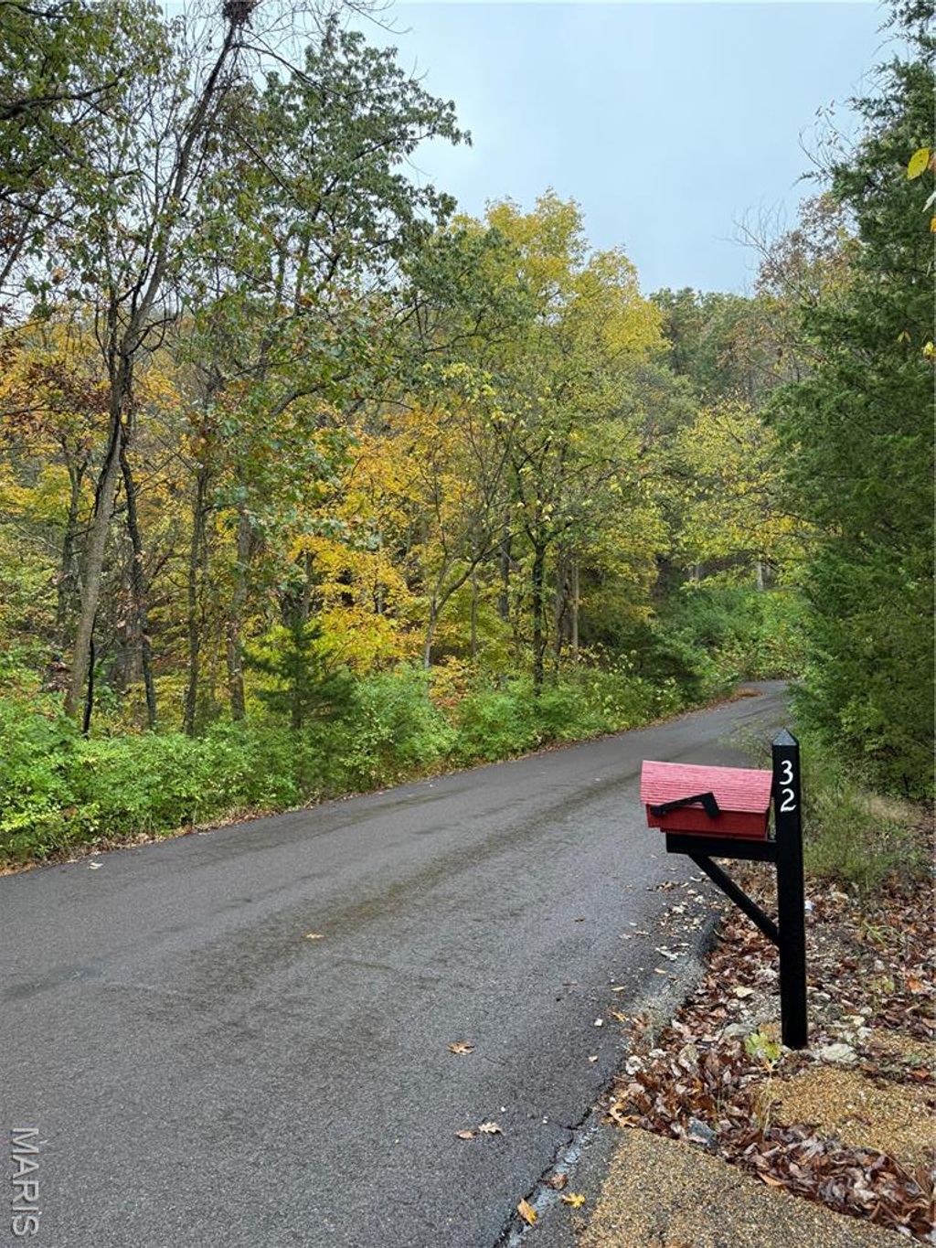 Photo of 32 Rockwood Forest Valley, Wildwood, MO 63025 (MLS # 25072428)