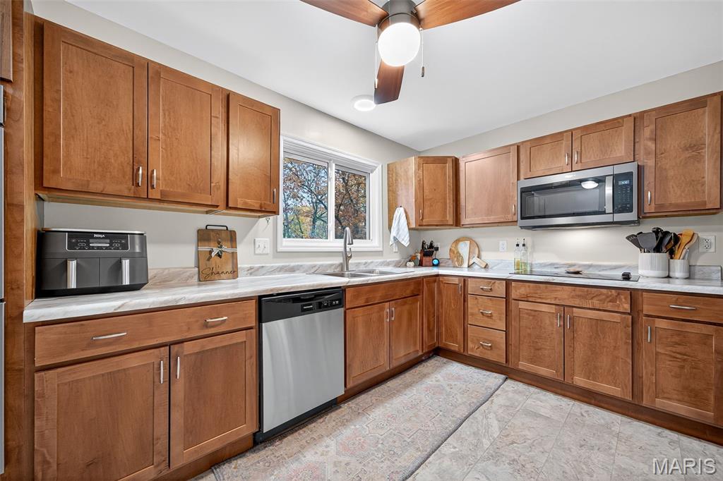 Winfield, Missouri 63389, United States, 3 Bedrooms Bedrooms, ,2 BathroomsBathrooms,Residential,Coming Soon,241661