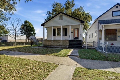 Tiny photo for 7400 S Grand Avenue, St Louis, MO 63111 (MLS # 26068609)