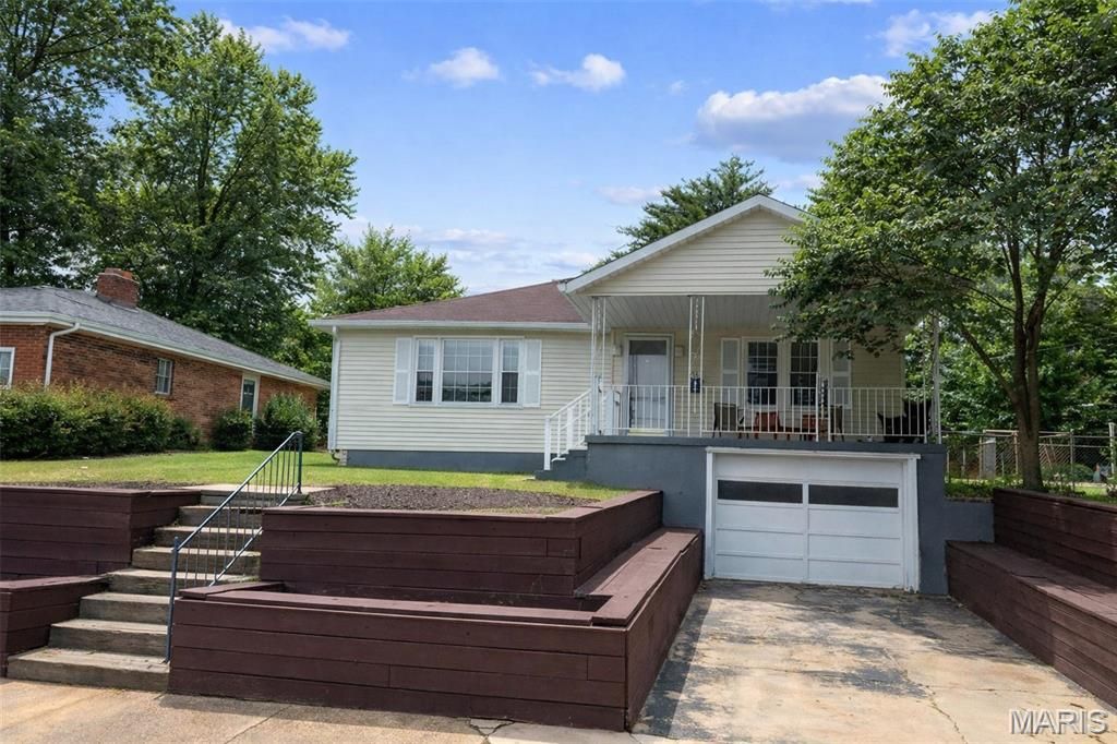 Photo of 413 Rosedale Avenue, Union, MO 63084 (MLS # 26014064)