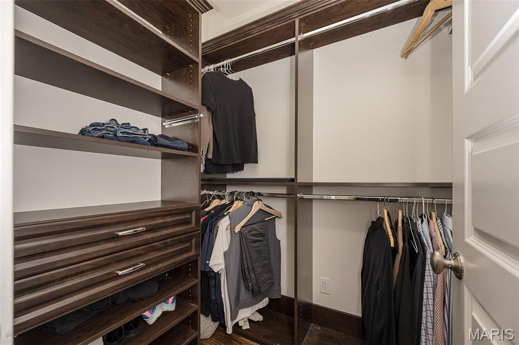 Maryland Place Condo - Residential