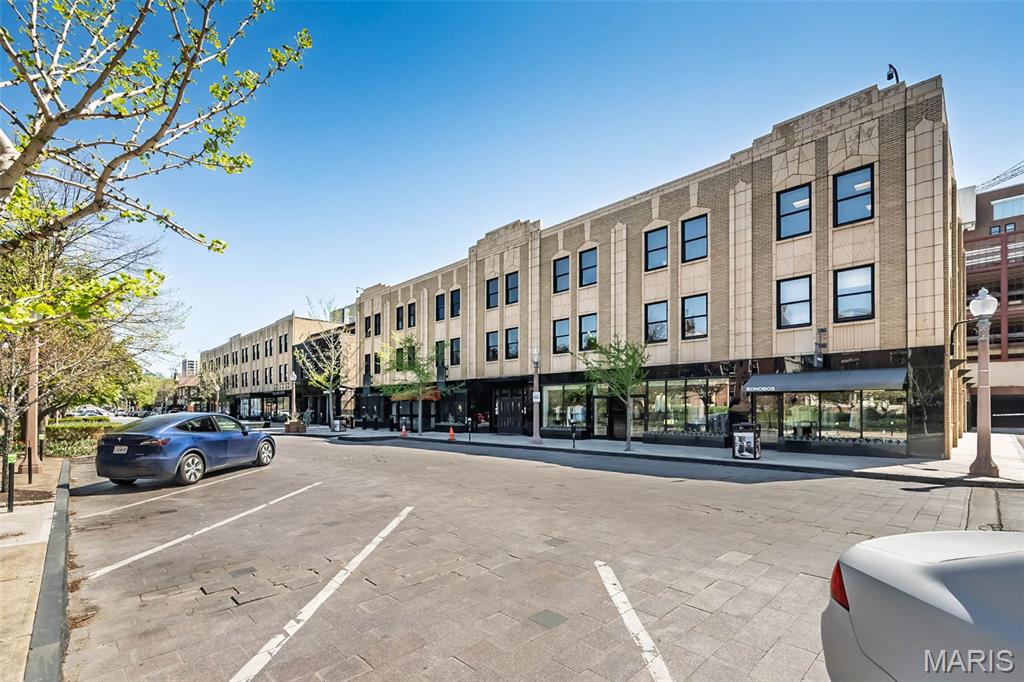 Maryland Place Condo - Residential