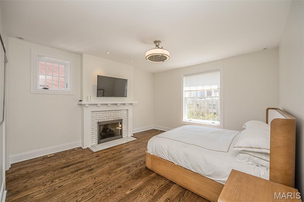 Maryland Place Condo - Residential