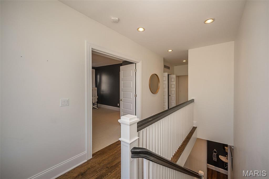 Maryland Place Condo - Residential