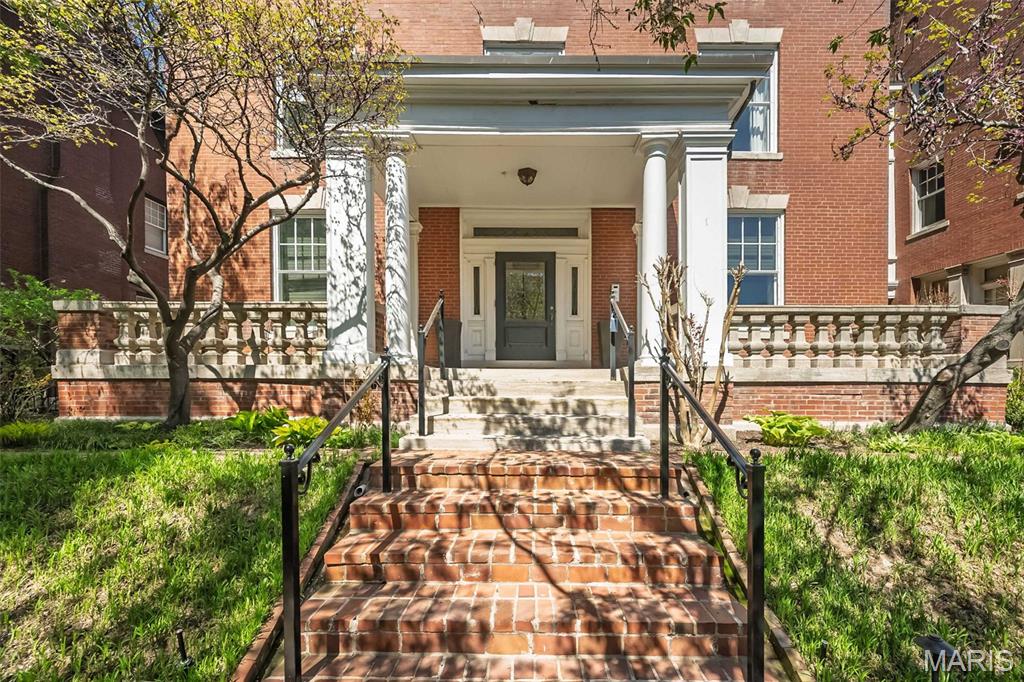 Maryland Place Condo - Residential