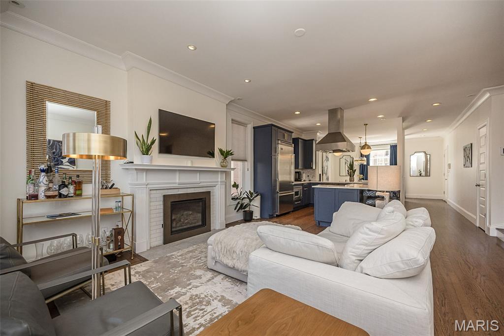 Maryland Place Condo - Residential