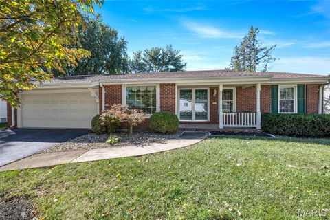 5 Pittsfield Court Chesterfield MO 63017