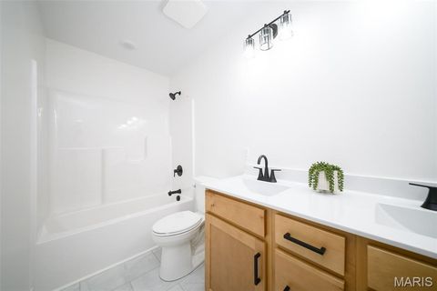 Tiny photo for 104 Love Street, Auxvasse, MO 65231 (MLS # 26031424)