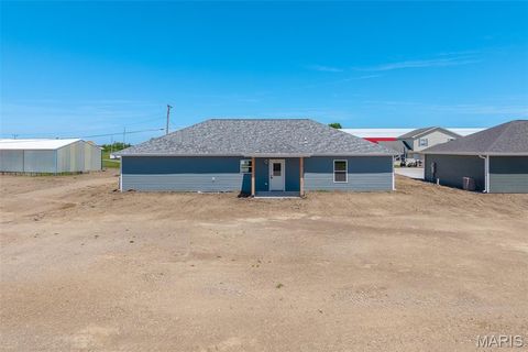 Tiny photo for 104 Love Street, Auxvasse, MO 65231 (MLS # 26031424)