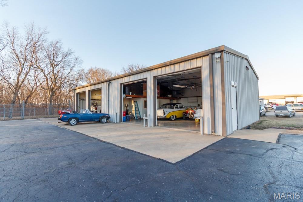 LEBANON ACREAGE - Commercial Sale