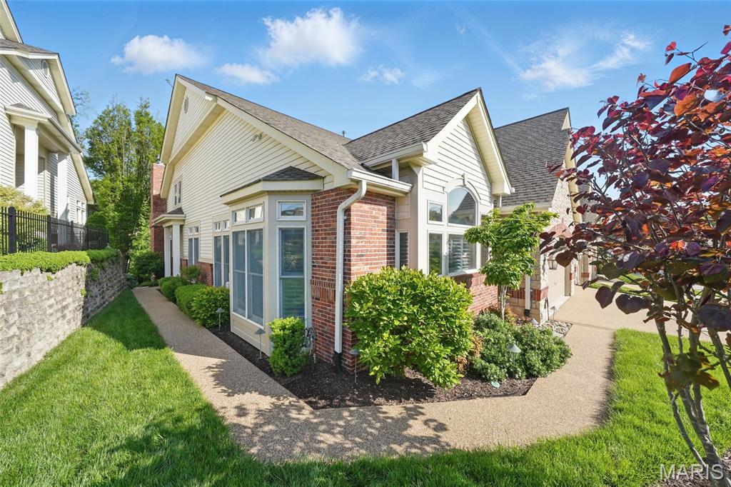 735 Stonebluff Court