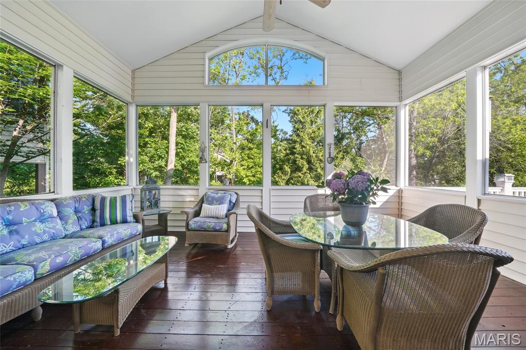 735 Stonebluff Court