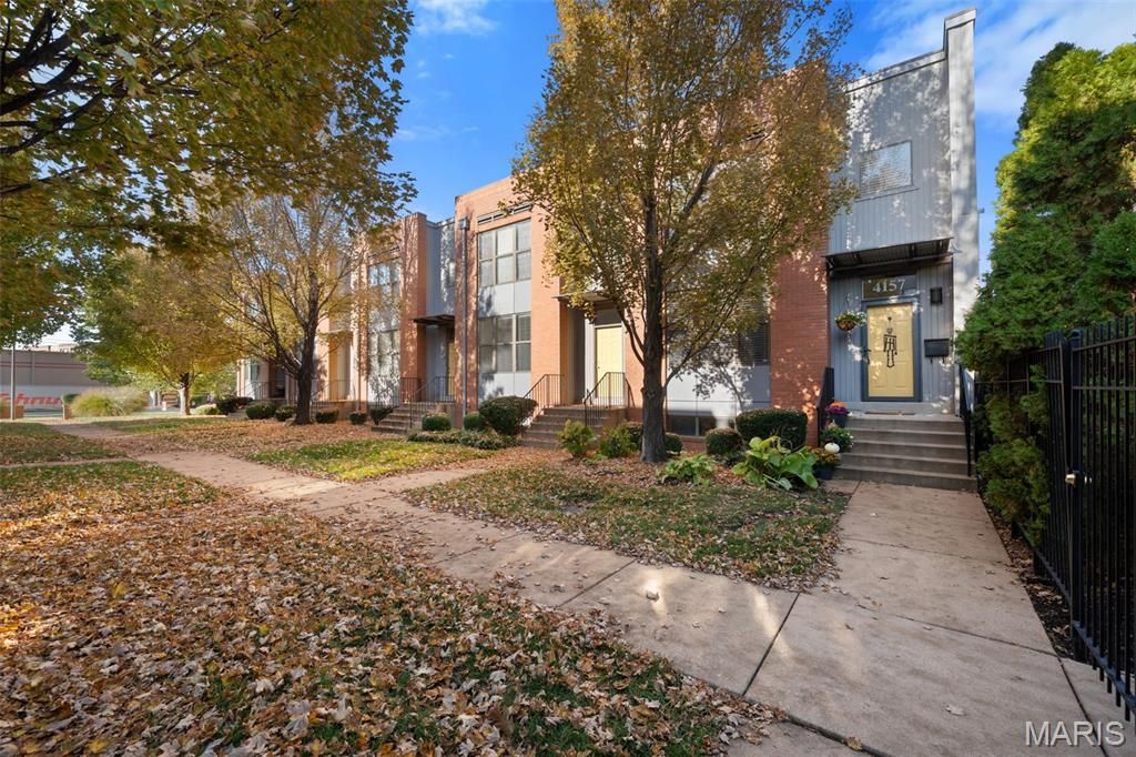 Photo of 4157 McPherson Avenue, St Louis, MO 63108 (MLS # 25072381)