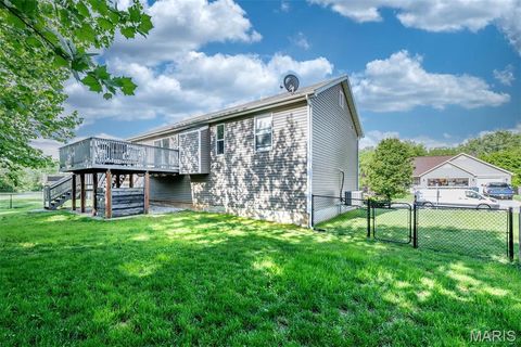 Tiny photo for 1548 St. Charles Dr DR, Hillsboro, MO 63050 (MLS # 26029594)