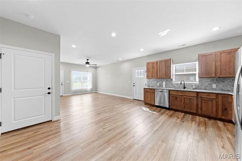 Tiny photo for 101 Meadowview Court, Elsberry, MO 63343 (MLS # 25053922)