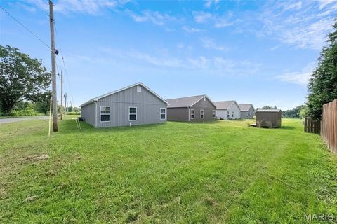 Tiny photo for 101 Meadowview Court, Elsberry, MO 63343 (MLS # 25053922)