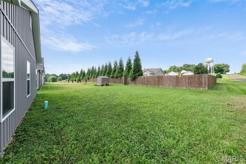 Tiny photo for 101 Meadowview Court, Elsberry, MO 63343 (MLS # 25053922)