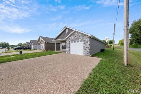 Tiny photo for 101 Meadowview Court, Elsberry, MO 63343 (MLS # 25053922)