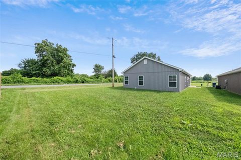 Tiny photo for 101 Meadowview Court, Elsberry, MO 63343 (MLS # 25053922)