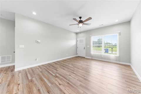 Tiny photo for 101 Meadowview Court, Elsberry, MO 63343 (MLS # 25053922)