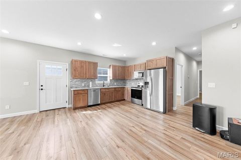 Tiny photo for 101 Meadowview Court, Elsberry, MO 63343 (MLS # 25053922)