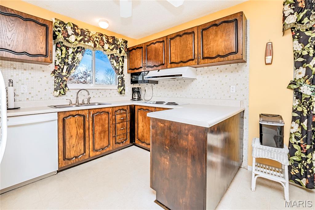 Casa Royale 2 - Residential