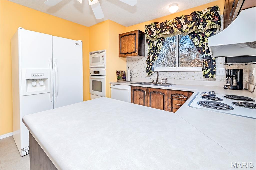 Casa Royale 2 - Residential