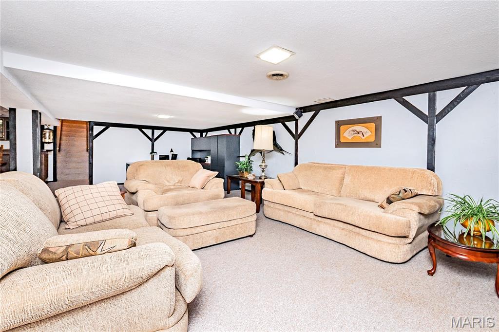 Casa Royale 2 - Residential