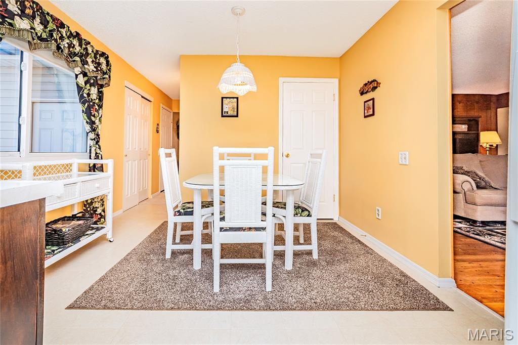 Casa Royale 2 - Residential