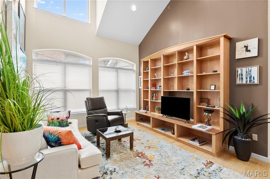 Carlton Manor Condo - Residential