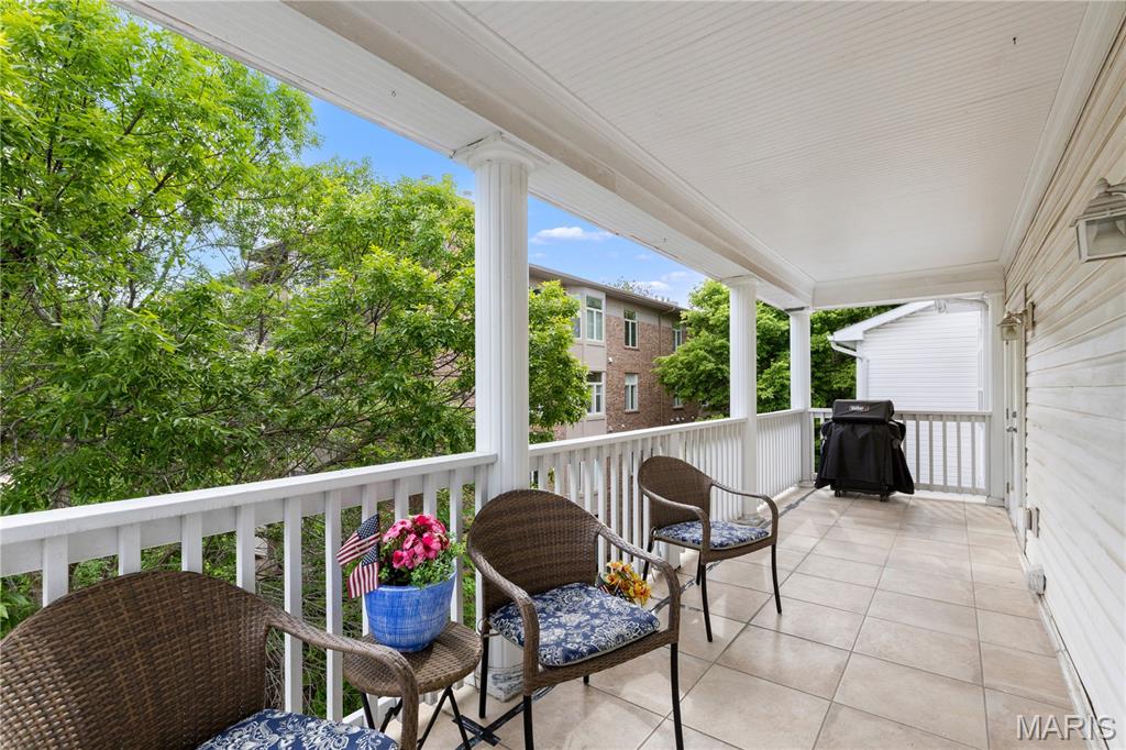 Carlton Manor Condo - Residential