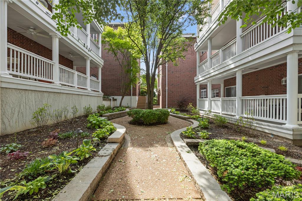 Carlton Manor Condo - Residential