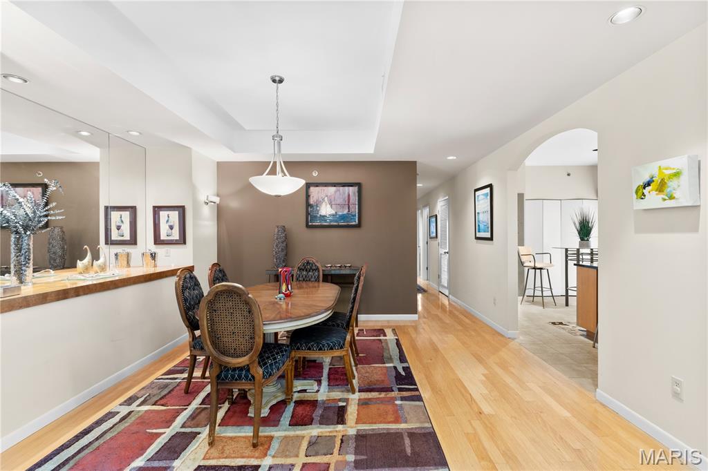 Carlton Manor Condo - Residential