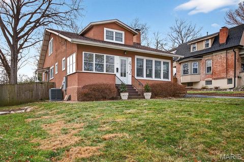 Photo of 412 Greeley Avenue, Webster Groves, MO 63119 (MLS # 25082699)